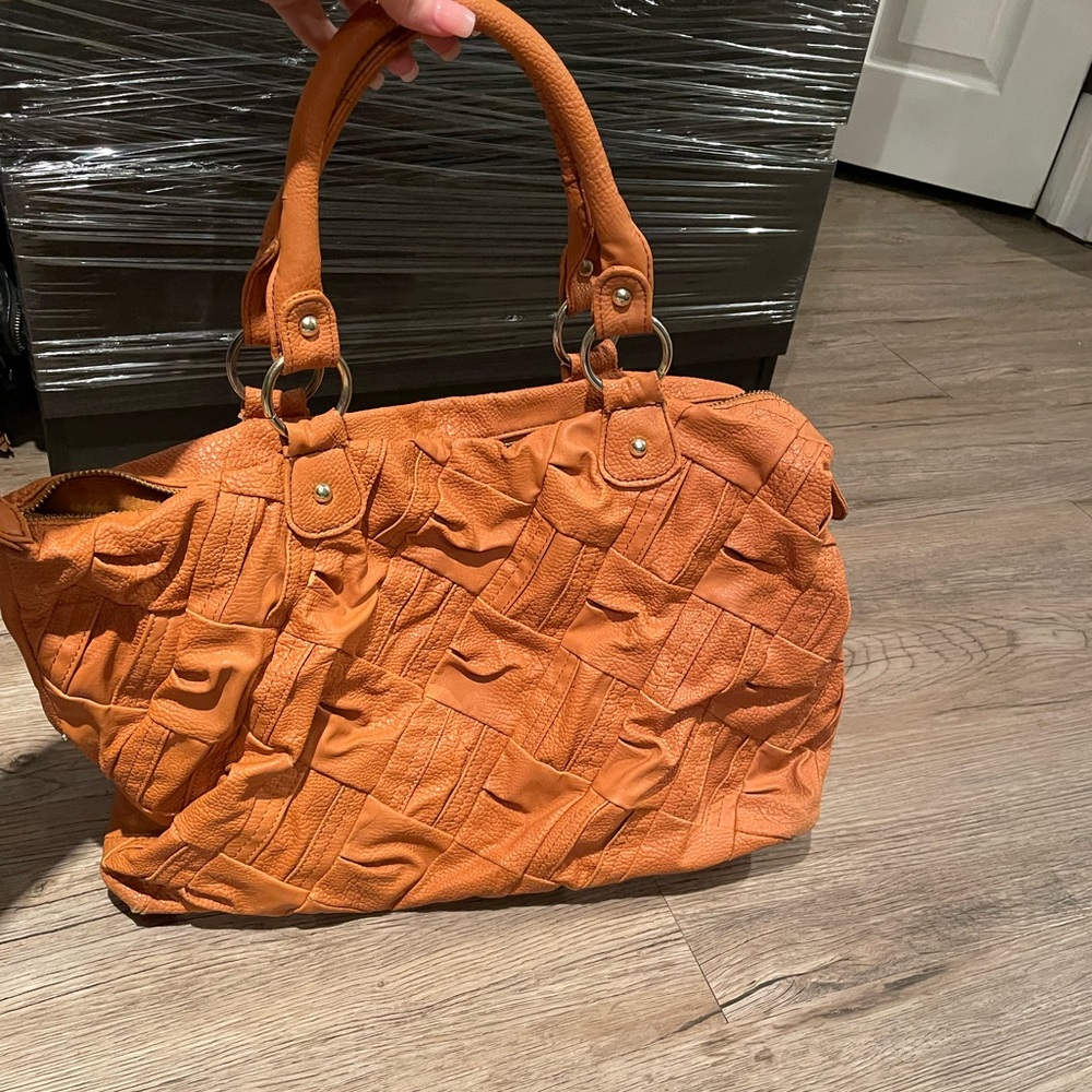 Chic Steve Madden Shoulder Bag